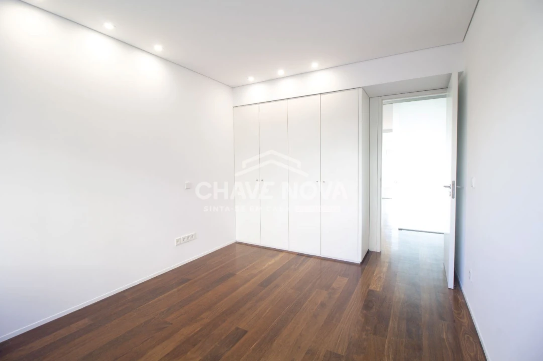 Apartamento T4 para Venda em Custóias, Leça do Balio e Guifões Foto 19