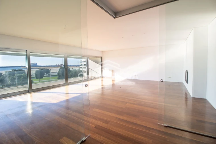 Apartamento T4 para Venda em Custóias, Leça do Balio e Guifões Foto 9