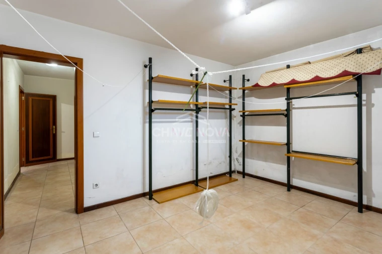 Moradia T4 para Arrendamento em Glória e Vera Cruz Foto 18