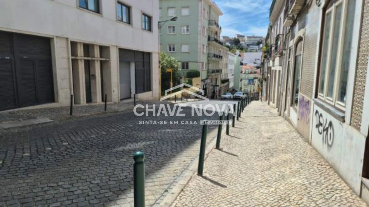 Apartamento T3 para Arrendamento em Santo António Foto 20