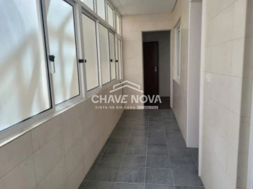 Apartamento T3 para Arrendamento em Santo António