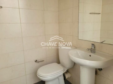 Apartamento T3 para Arrendamento em Santo António