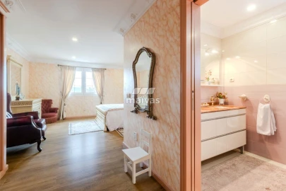 Moradia T5 para Venda em Merelim (São Paio), Panoias e Parada de Tibães