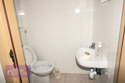 Loja para Arrendamento em Leiria, Pousos, Barreira e Cortes