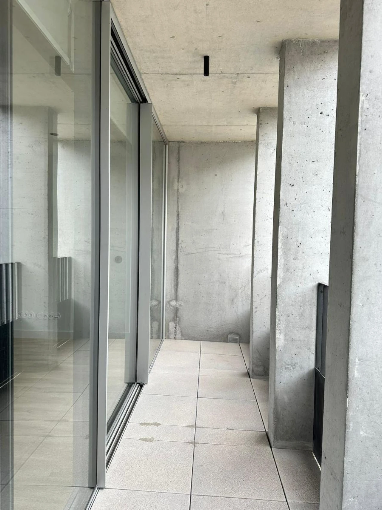 Apartamento T1 para Arrendamento em Braga (Maximinos, Sé e Cividade) Foto 16