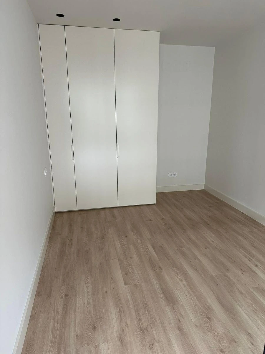 Apartamento T1 para Arrendamento em Braga (Maximinos, Sé e Cividade) Foto 10