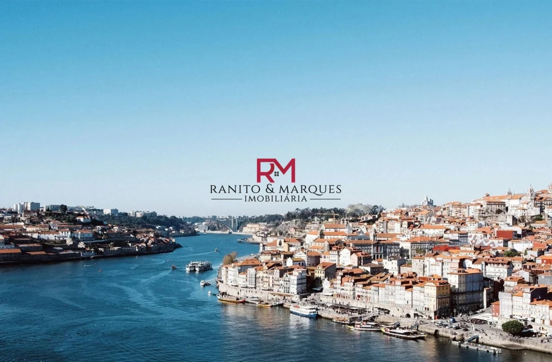 Moradia T3 para Venda em Arcozelo Foto 8