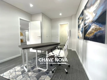 Apartamento T3 para Venda em Quelfes