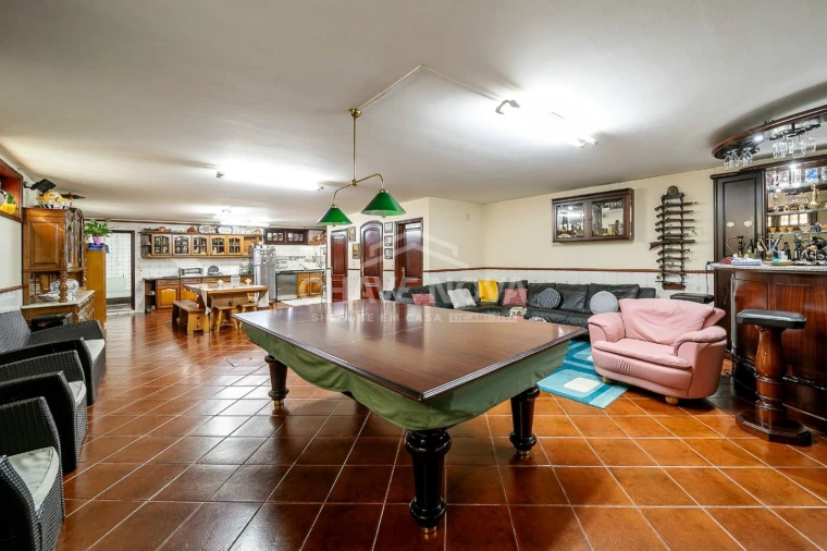 Moradia T4 para Venda em Arcozelo Foto 14