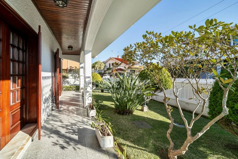 Moradia T4 para Venda em Arcozelo Foto 15