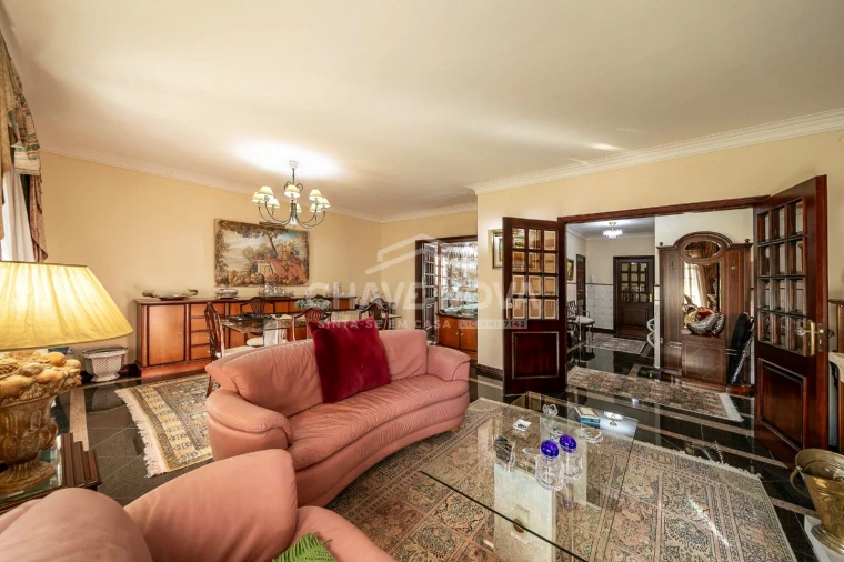 Moradia T4 para Venda em Arcozelo Foto 17