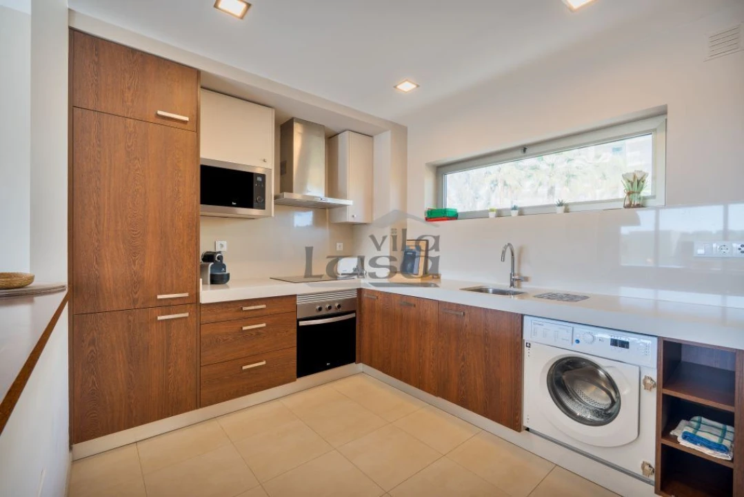 Apartamento T2 para Venda em Portimão Foto 8