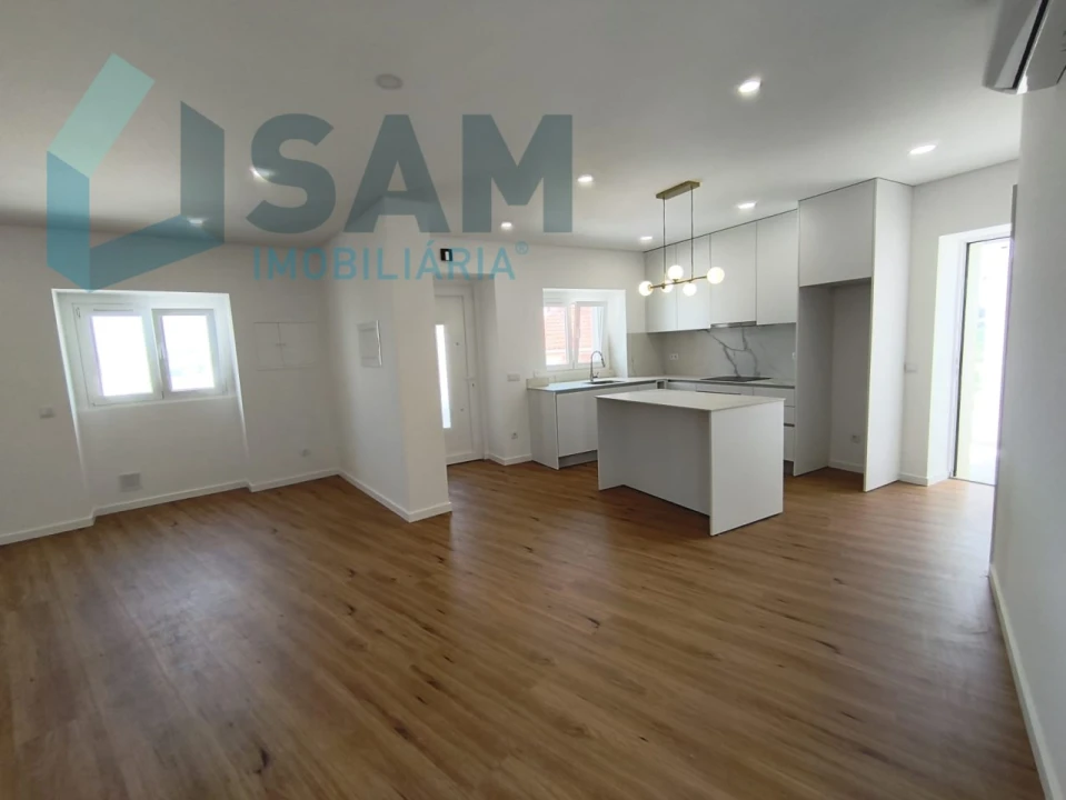 Moradia T3 para Venda em Lourinhã e Atalaia Foto 2