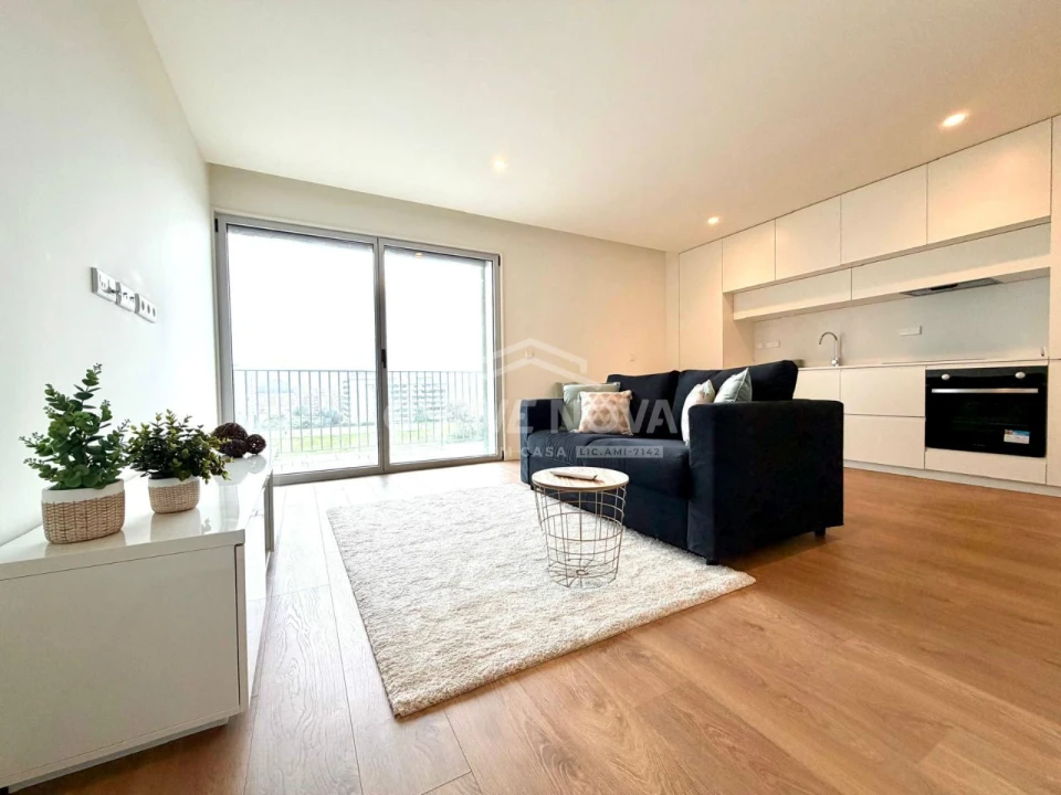 Apartamento T1 para Arrendamento em Paranhos Foto 5