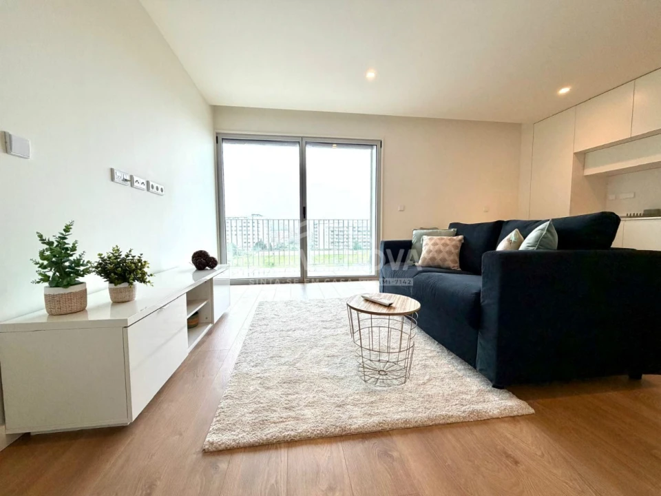 Apartamento T1 para Arrendamento em Paranhos Foto 7