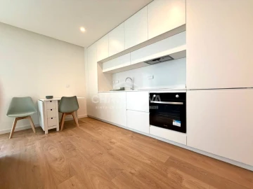 Apartamento T1 para Arrendamento em Paranhos