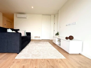 Apartamento T1 para Arrendamento em Paranhos