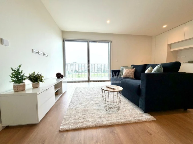 Apartamento T1 para Arrendamento em Paranhos Foto 7