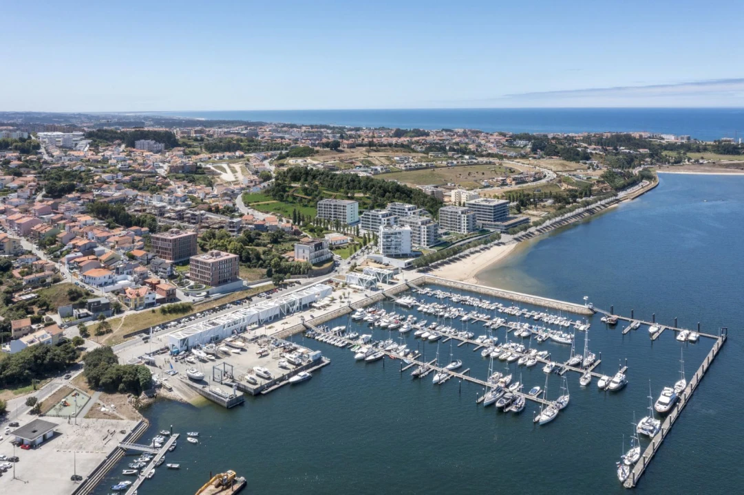 Apartamento T1 para Venda em Canidelo Foto 1