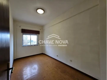 Apartamento T3 para Venda em Loures