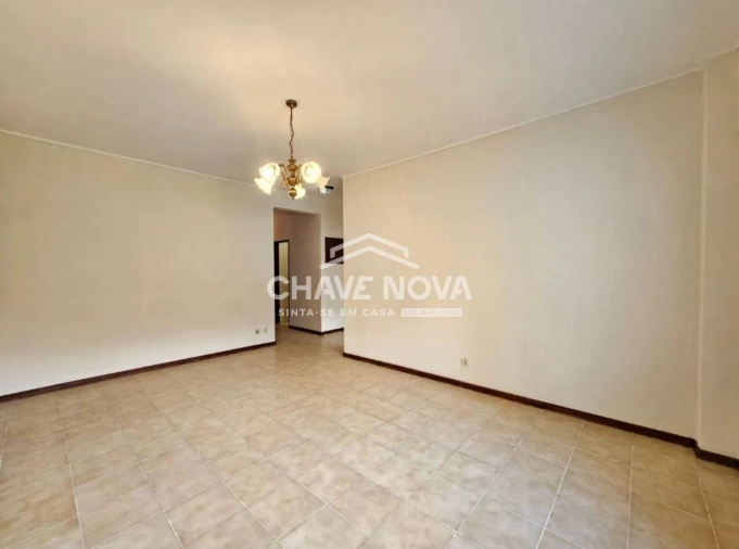 Apartamento T3 para Venda em Loures Foto 3