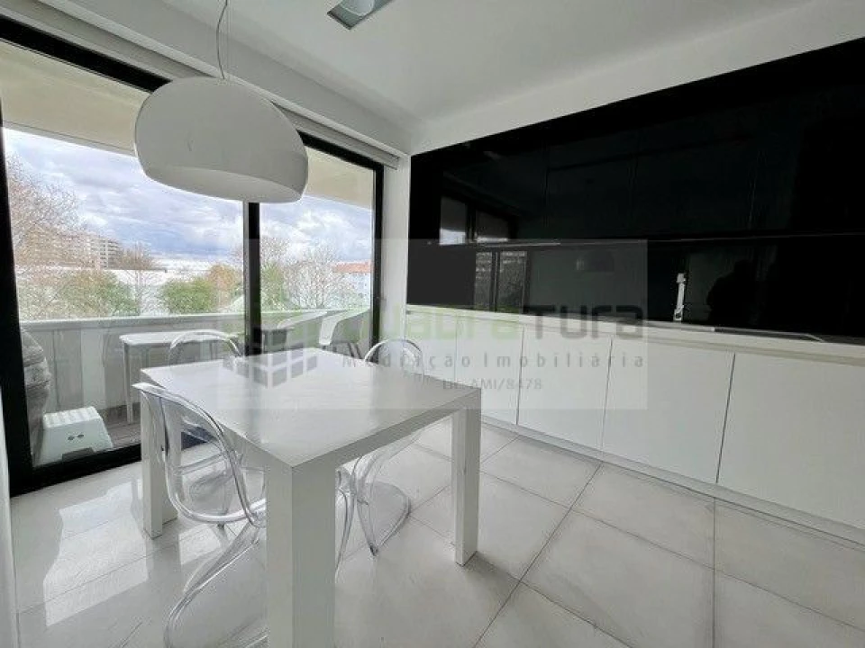 Apartamento T3 para Venda em Aldoar, Foz do Douro e Nevogilde Foto 8