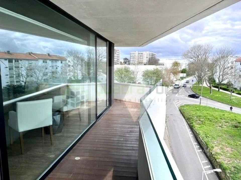 Apartamento T3 para Venda em Aldoar, Foz do Douro e Nevogilde Foto 3