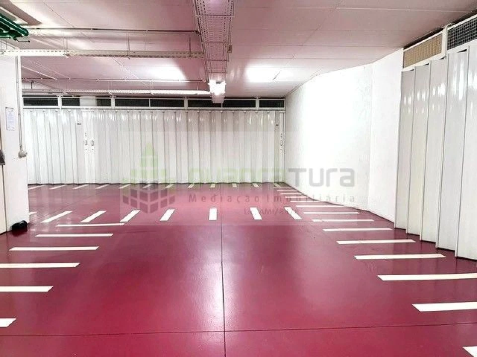 Apartamento T3 para Venda em Aldoar, Foz do Douro e Nevogilde Foto 27