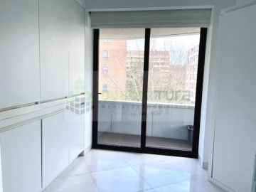 Apartamento T3 para Venda em Aldoar, Foz do Douro e Nevogilde