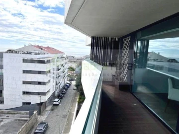 Apartamento T3 para Venda em Aldoar, Foz do Douro e Nevogilde