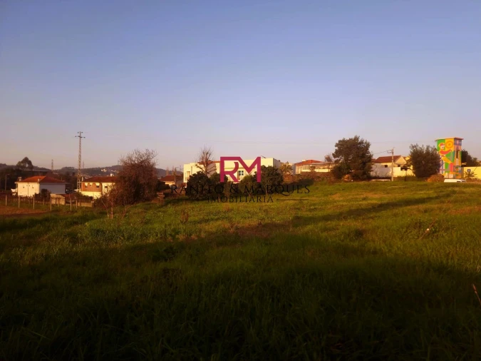 Terreno para Venda em Alfena Foto 4