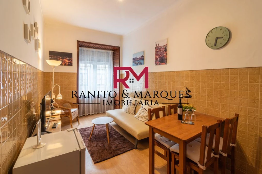 Prédio para Venda em Cedofeita, Santo Ildefonso, Sé, Miragaia, São Nicolau e Vitória Foto 8