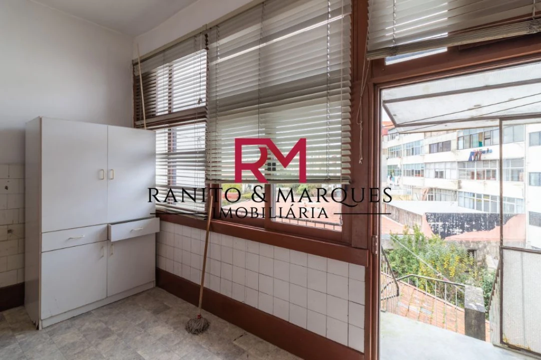 Prédio para Venda em Cedofeita, Santo Ildefonso, Sé, Miragaia, São Nicolau e Vitória Foto 14