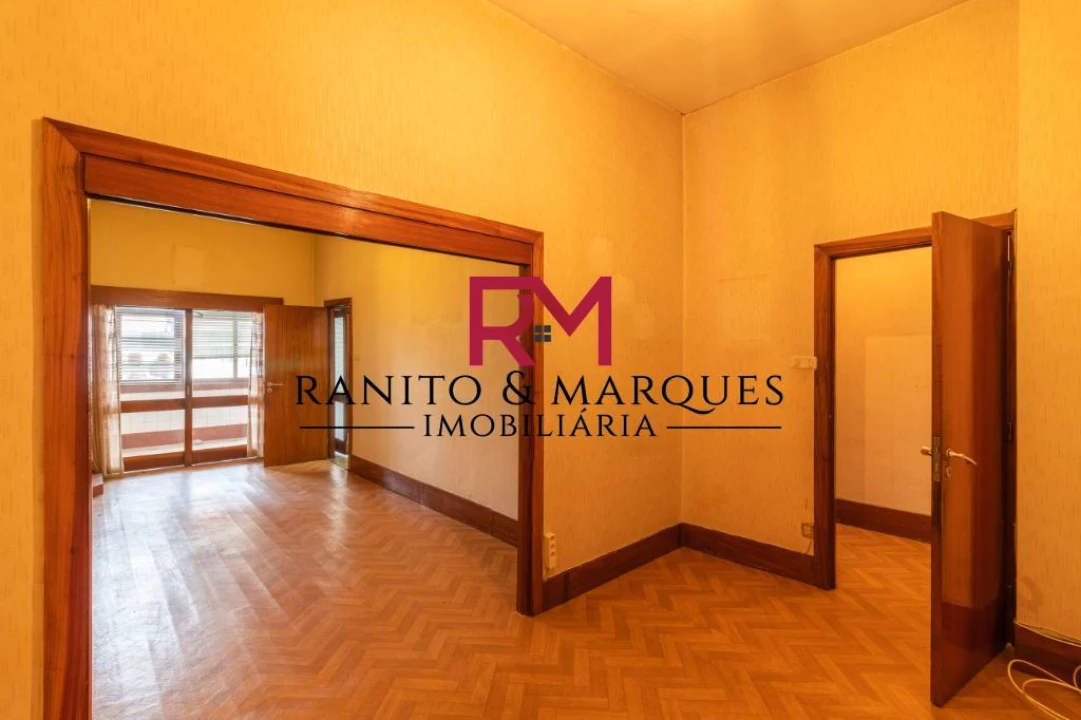 Prédio para Venda em Cedofeita, Santo Ildefonso, Sé, Miragaia, São Nicolau e Vitória Foto 17