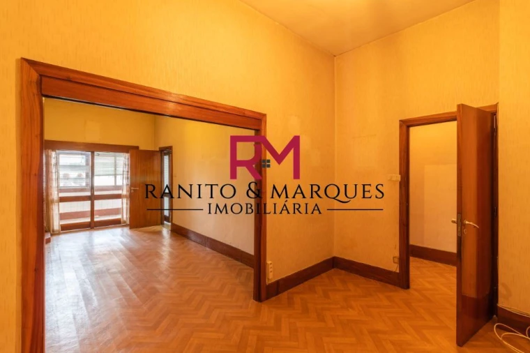 Prédio para Venda em Cedofeita, Santo Ildefonso, Sé, Miragaia, São Nicolau e Vitória Foto 17