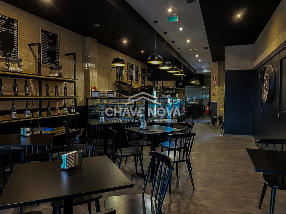 Loja para Trespasse em Campanhã Foto 1