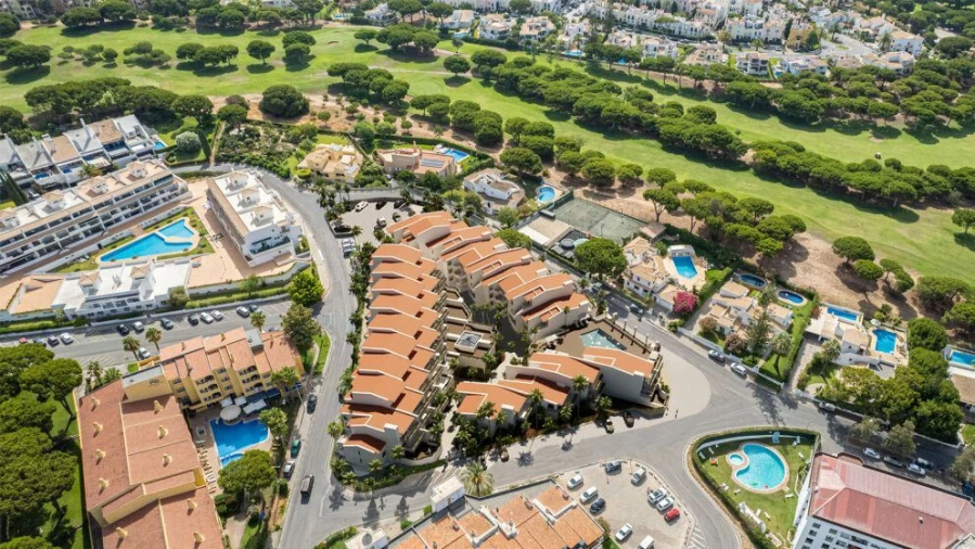 Apartamento T2 para Venda em Quarteira Foto 25