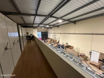 Armazém para Venda em Ermesinde