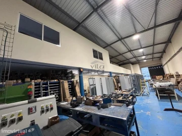 Armazém para Venda em Ermesinde