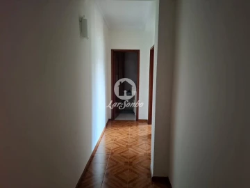 Apartamento T3 para Venda em Cristelos, Boim e Ordem