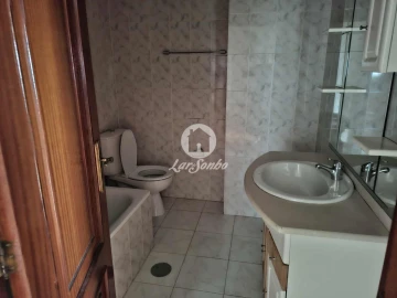 Apartamento T3 para Venda em Cristelos, Boim e Ordem