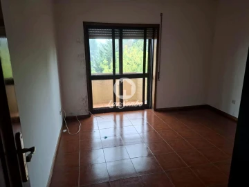 Apartamento T3 para Venda em Cristelos, Boim e Ordem