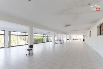 Armazém para Arrendamento em Nossa Senhora da Piedade