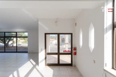 Armazém para Arrendamento em Nossa Senhora da Piedade