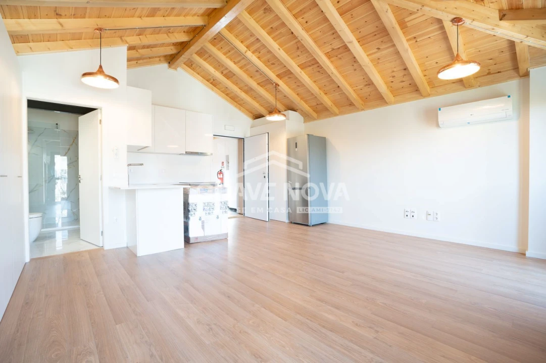 Apartamento T2 para Venda em Cedofeita, Santo Ildefonso, Sé, Miragaia, São Nicolau e Vitória Foto 17