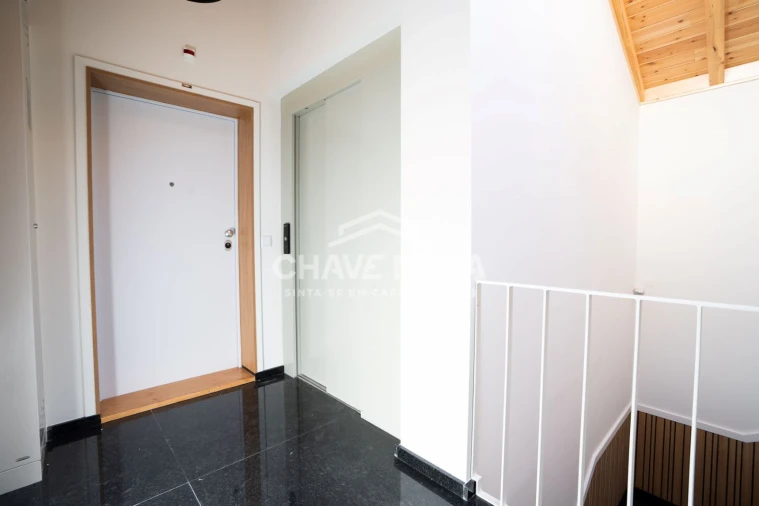 Apartamento T2 para Venda em Cedofeita, Santo Ildefonso, Sé, Miragaia, São Nicolau e Vitória Foto 5