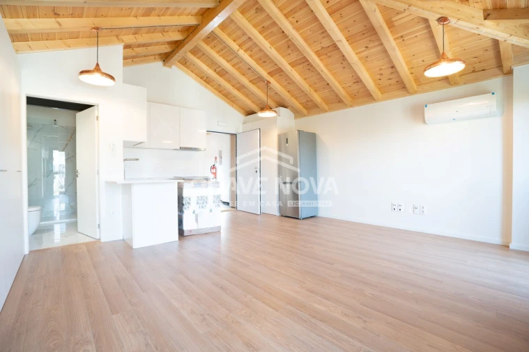 Apartamento T2 para Venda em Cedofeita, Santo Ildefonso, Sé, Miragaia, São Nicolau e Vitória Foto 17