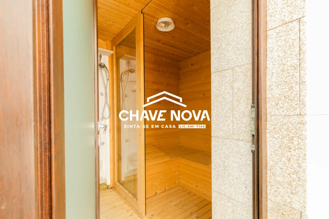 Moradia T4 para Venda em Santa Maria da Feira, Travanca, Sanfins e Espargo Foto 7