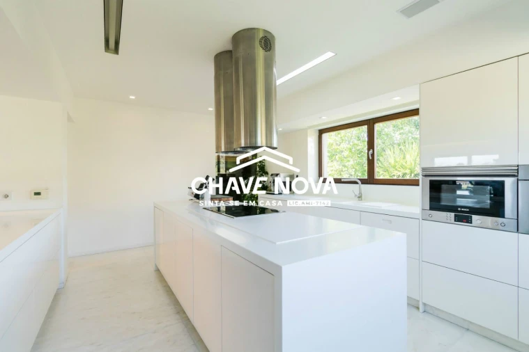 Moradia T4 para Venda em Santa Maria da Feira, Travanca, Sanfins e Espargo Foto 8