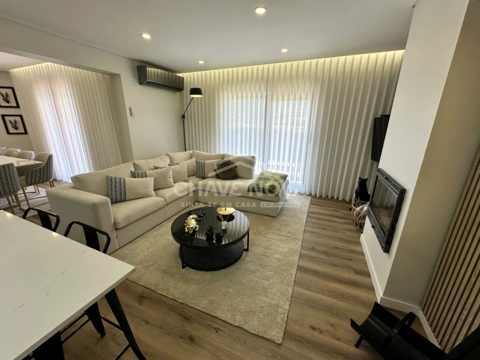 Moradia T3 para Venda em Quarteira Foto 8